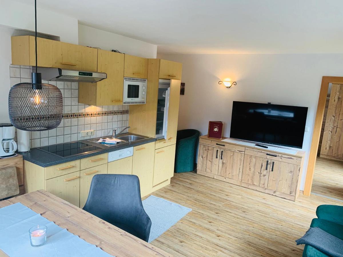 Appartements Al Castagno Ehrwald Exteriör bild