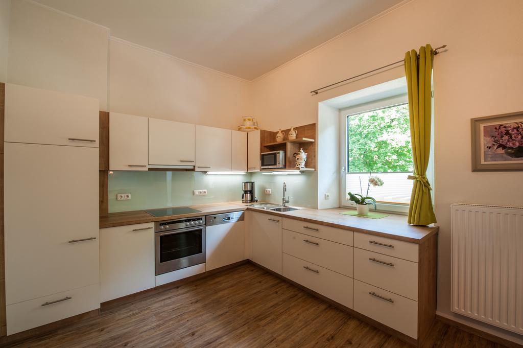 Appartements Al Castagno Ehrwald Exteriör bild