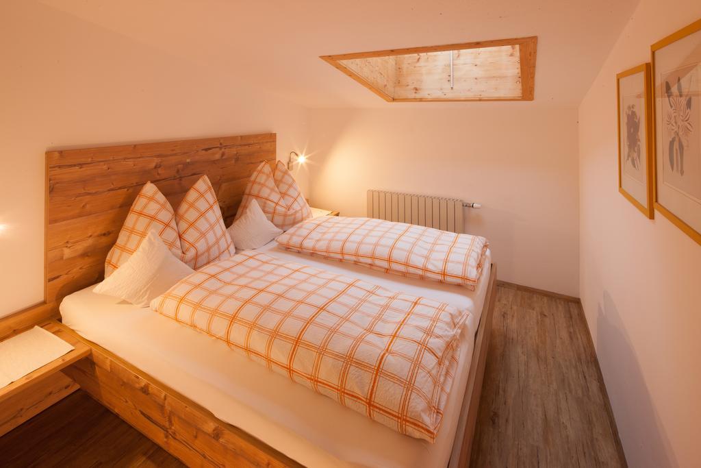 Appartements Al Castagno Ehrwald Exteriör bild